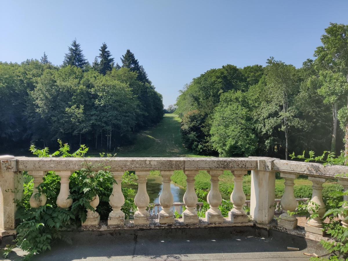 Chateau De La Huberdiere Nazelles-Negron Esterno foto