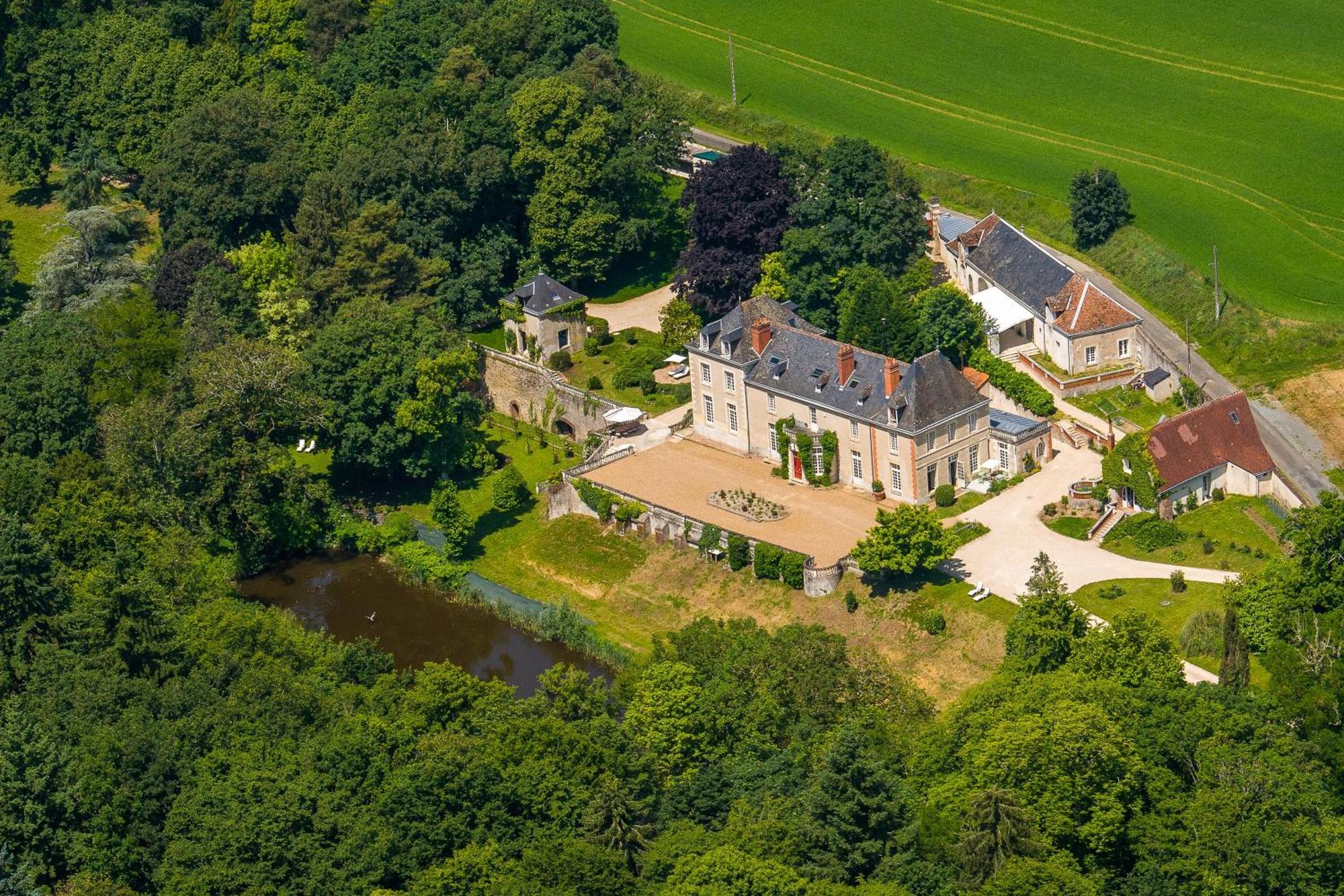 Chateau De La Huberdiere Nazelles-Negron Esterno foto